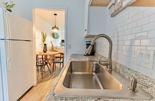 El Centro Beach Apartment | Charming Apartment Near Attractions with Oceanfront Views
