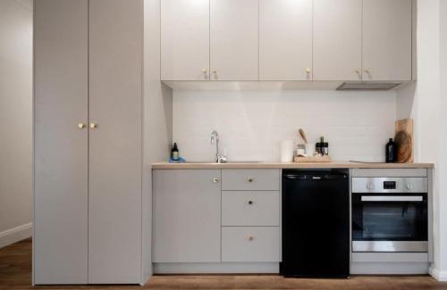 Newstead House | Cozy Apartment on the City Fringe, Rated 9/10 by Guests