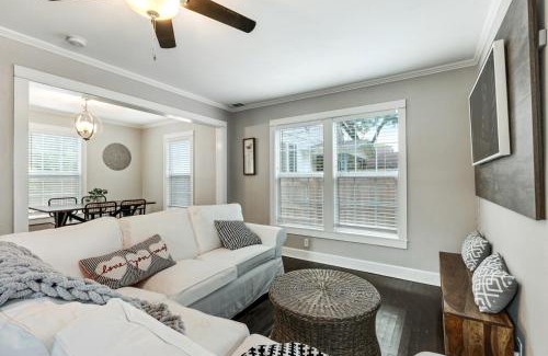 Waco Ski Chalet | Charming Barnette: 5 Mins to Silos & Family Friendly