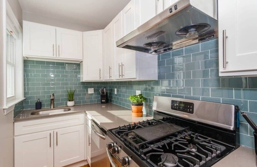 Dorchester Condo | Cute Boston Home | Near T