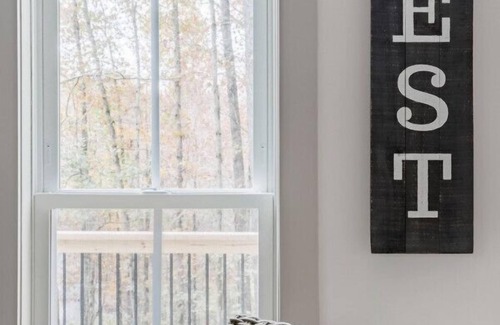 Hendersonville Apartment | Cozy Cabin Escape Near Downtown Nashville - Guest Rated 9.8