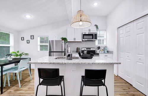 Denver Heights House | Cute & Close to Downtown | 3 BR, 1 BA