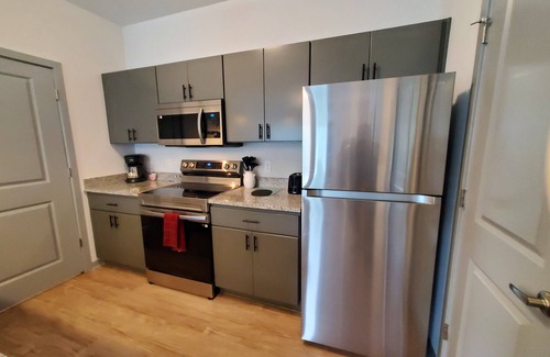 Canal Winchester Apartment | Cute, Comfy in Canal w/view!