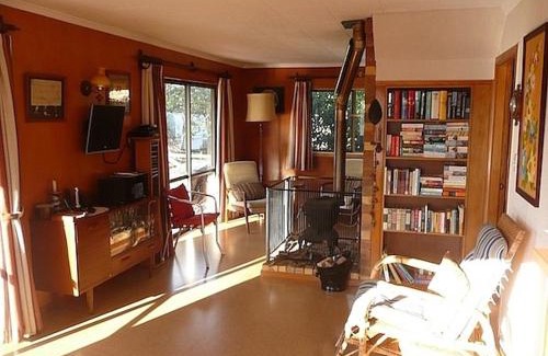 Cooks Beach House | Charming Ocean View Cottage - Cooks Beach Escape