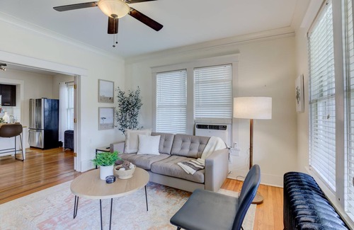 Memphis Cottage | Charming Cottage Near Overton Park & Memphis Zoo, Pet Friendly