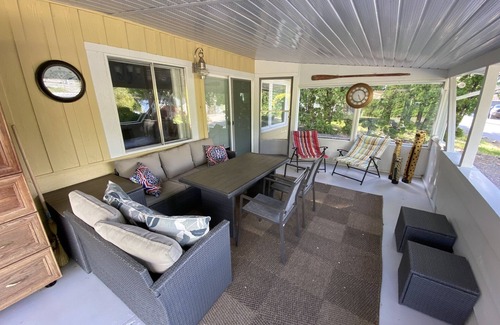 Okanagan-Similkameen House | Charming Country Retreat with Hot Tub & Lake Access
