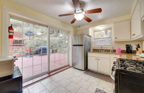 Mount Lebanon House | Quaint Home with Patio Near Downtown Pittsburgh