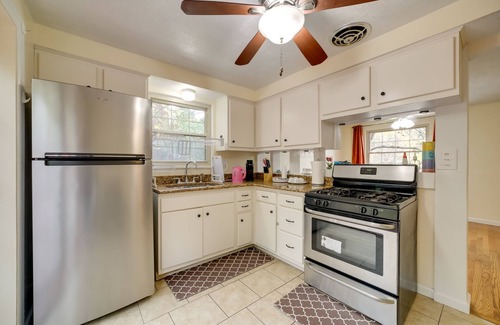 Mount Lebanon House | Quaint Home with Patio Near Downtown Pittsburgh