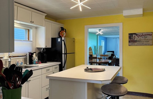 Bay City House | Cozy Beach House on Saginaw Bay with Private Hot Tub