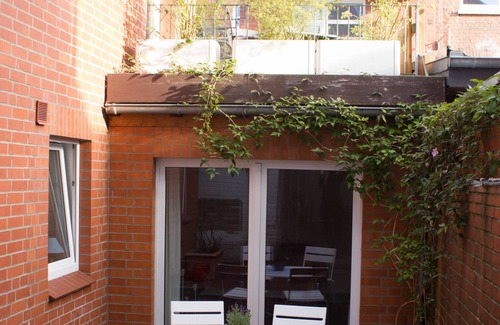 Altstadt Apartment | Cozy City Escape Apartment with Pool in Lüneburg