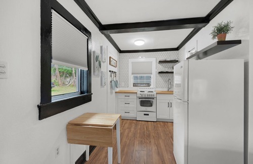 Downtown Cottage | Cozy Cottage Steps from Downtown Pensacola - 10/10 Rating!