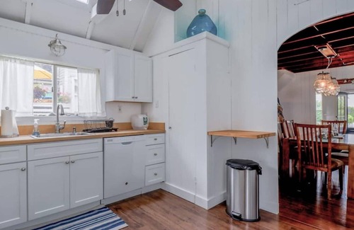 York Beach Cottage | Charming Maine Cottage Just Steps from Short Sands Beach