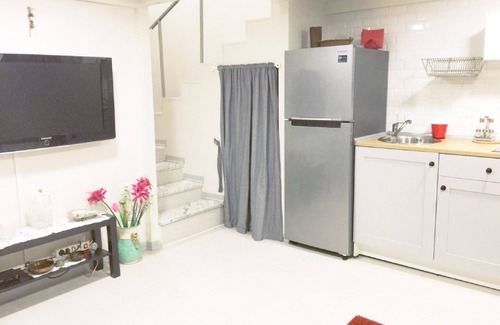Salerno Apartment | Cozy Parmenide - Bilevel Studio Apt Steps from the Beach