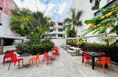 Zona Hotelera Apartment | Cozy Studio in Hotel Zone with Pool & Pet-Friendly Perks