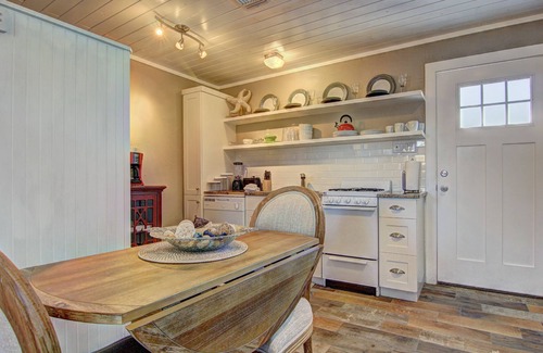 Old Town Cottage | Charming Port A Cottage: Steps to Beach with Pool & Views