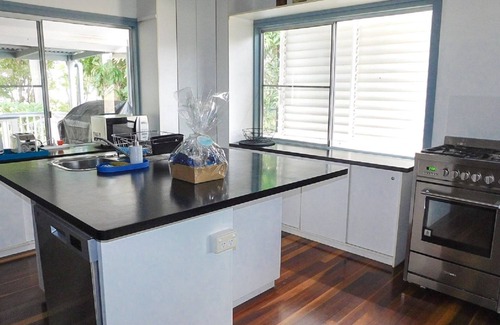 Toogoom House | Beachfront Retreat - Pet Friendly & Family-Friendly Oasis