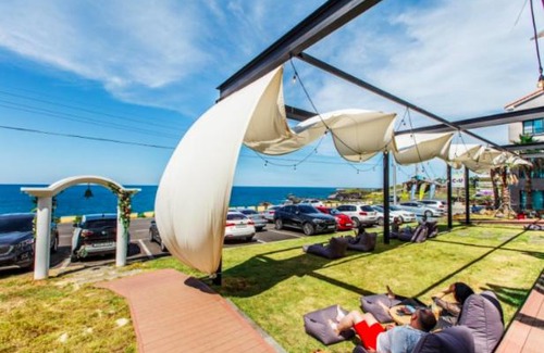 Aewol Hotel | Discover Cutie Pie Hotel: Oceanfront Family Getaway