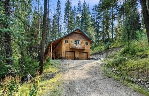 Garden Valley Cabin | Cutthroat Cabin: Family-Friendly Retreat Near Golfing
