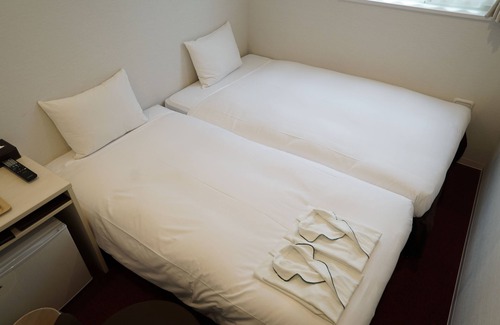 Ichikawa Hotel | CVS Bay Hotel Annex: Family-Friendly Stay with Breakfast