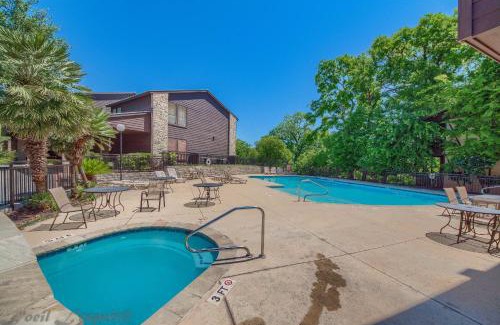 New Braunfels Apartment | Unforgettable Stay at CW B203 Tubers Delight - 10/10 Rating