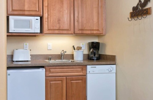 Taos Condo | Experience CW Taos Resort: Studio Balcony Suite Awaits