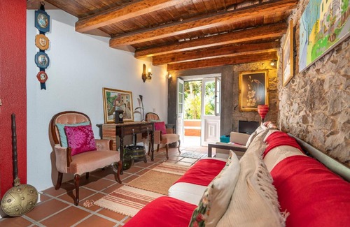 Arco da Calheta Ski Chalet | Discover Cyane & Vigo's Cottage - Family-Friendly Retreat
