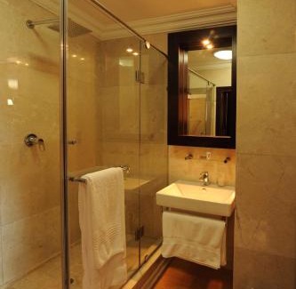 Polokwane House | Delightful Cycad Guest House: 9/10 Rated with Breakfast