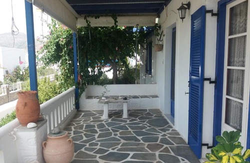 Marpissa House | Welcoming Cycladic House in Paros with Family Amenities
