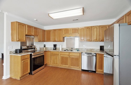 Tifton House | Cozy Cypress #124: Family-Friendly Duplex with Private Pool