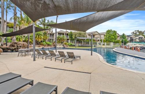 Mulwala Apartment | Relax at Cypress 31 A with Pool & Child-Friendly Amenities