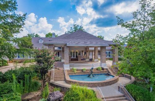 Negreet Hotel | Relax at Cypress Bend Resort with Oceanfront Amenities