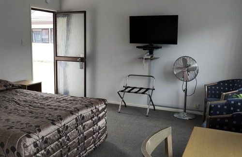 Whangarei Hotel | Cypress Court Motel