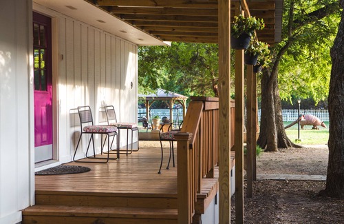 Wimberley Cottage | Pet Friendly Cypress Creek Cottages with Spa Amenities