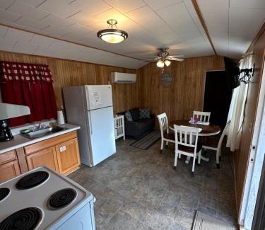 Chapman House | Pet-Friendly Cypress Landing Cabins with Amazing Reviews