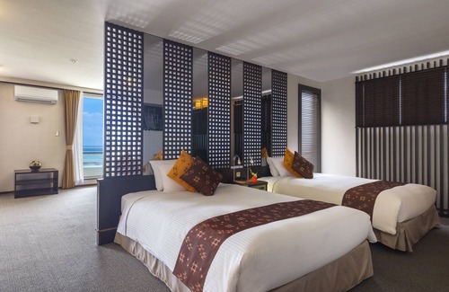 Kumejima Resort | Discover Cypress Resort Kumejima: Family-Friendly Escape