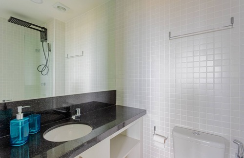 Costa Azul Apartment | Cozy Room with Ocean View and Family-Friendly Amenities