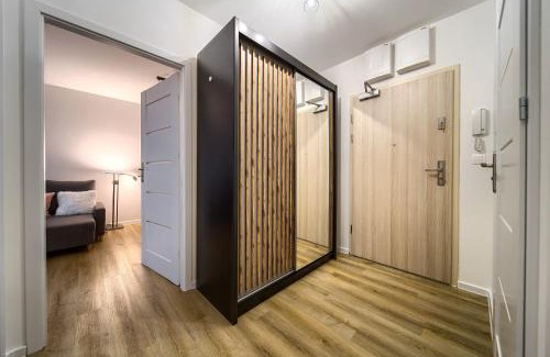 Psie Pole Apartment | Cozy Czartoryskiego Apartment - Child-Friendly Retreat