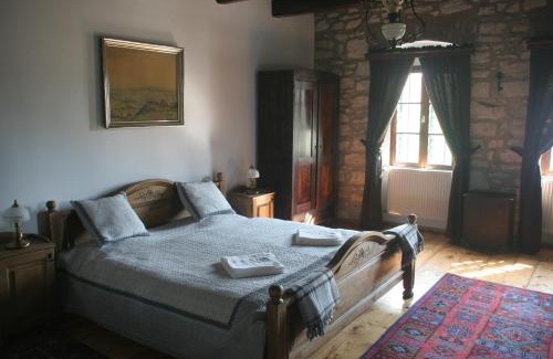 Tolcsva Apartment | Guest Rated Cziróka Vendégház: Family-Friendly Retreat