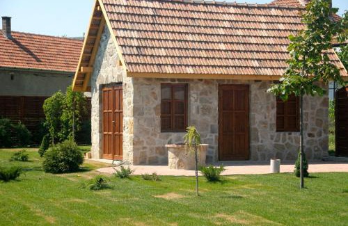 Tolcsva Apartment | Guest Rated Cziróka Vendégház: Family-Friendly Retreat