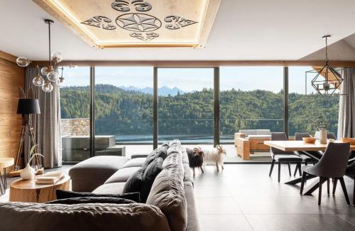 Czorsztyn Apartment | Discover Czorsztyn Prestige: Oceanfront Retreat with Pool