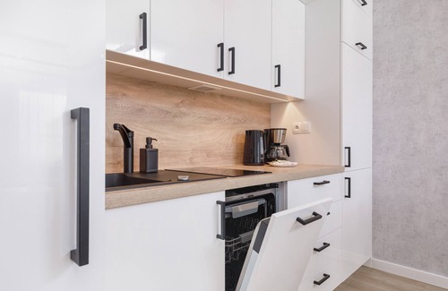 Kolobrzeg Apartment | Cozy Cztery Pory Roku B47 with Wifi & Balcony in Kolobrzeg