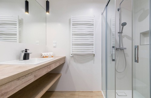 Kolobrzeg Apartment | Cozy Cztery Pory Roku B47 with Wifi & Balcony in Kolobrzeg