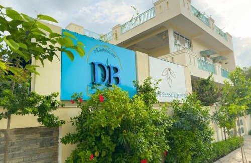 Agra House | Unwind at Dá Bungalow - Oceanfront Oasis with Pool