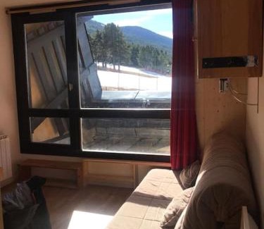 Eyne 2600 Apartment | Explore the Valley of Eyne and Relax at Llo Thermal Baths