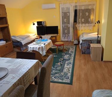 Mezohegyes House | Dékány vendégház