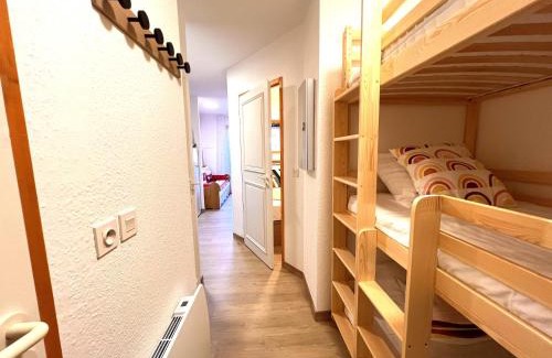 Plagne 1800 Apartment | Départ Skis