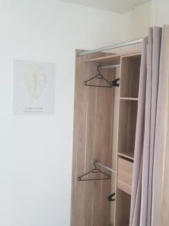 Saint-Gilles Apartment | Inviting Dépendance with AC, Pet & Child Friendly Amenities
