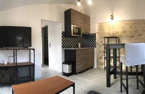 Us Apartment | Cozy Retreat in Vexin with Terrace and Garden - 8.8/10 Rated