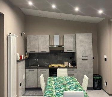 Rivarolo Canavese Bed & Breakfast | Explore Dépendance in Villa: Oceanfront Bliss Awaits