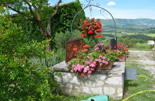 Baiano Cottage | Delightful Dépendance of Casale Fusco: Family-Friendly Retreat